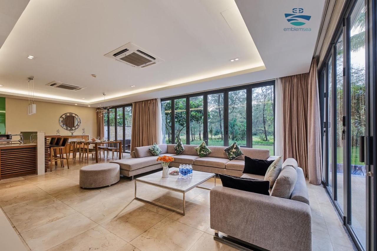 Emblem Sea 4 Bedroom Villas Da Nang Exterior foto