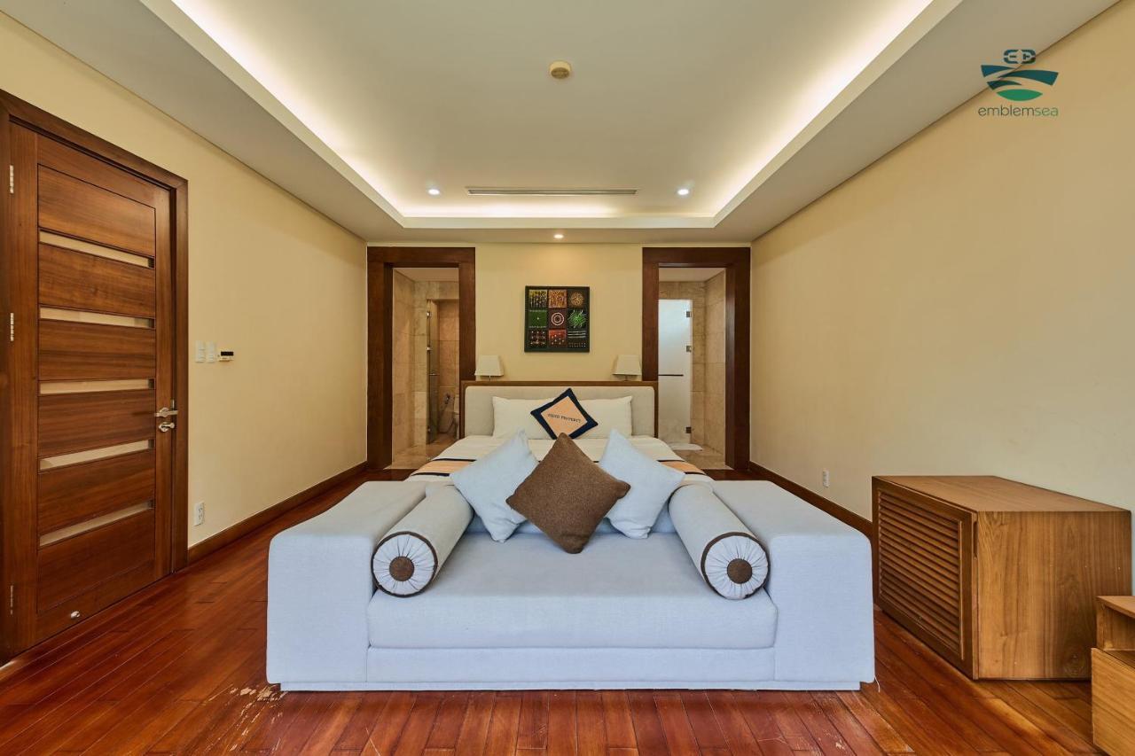 Emblem Sea 4 Bedroom Villas Da Nang Exterior foto